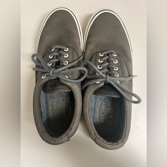 Sperry Sneakers. Size Men’s 9. Excellent Condition. - Picture 4 of 5
